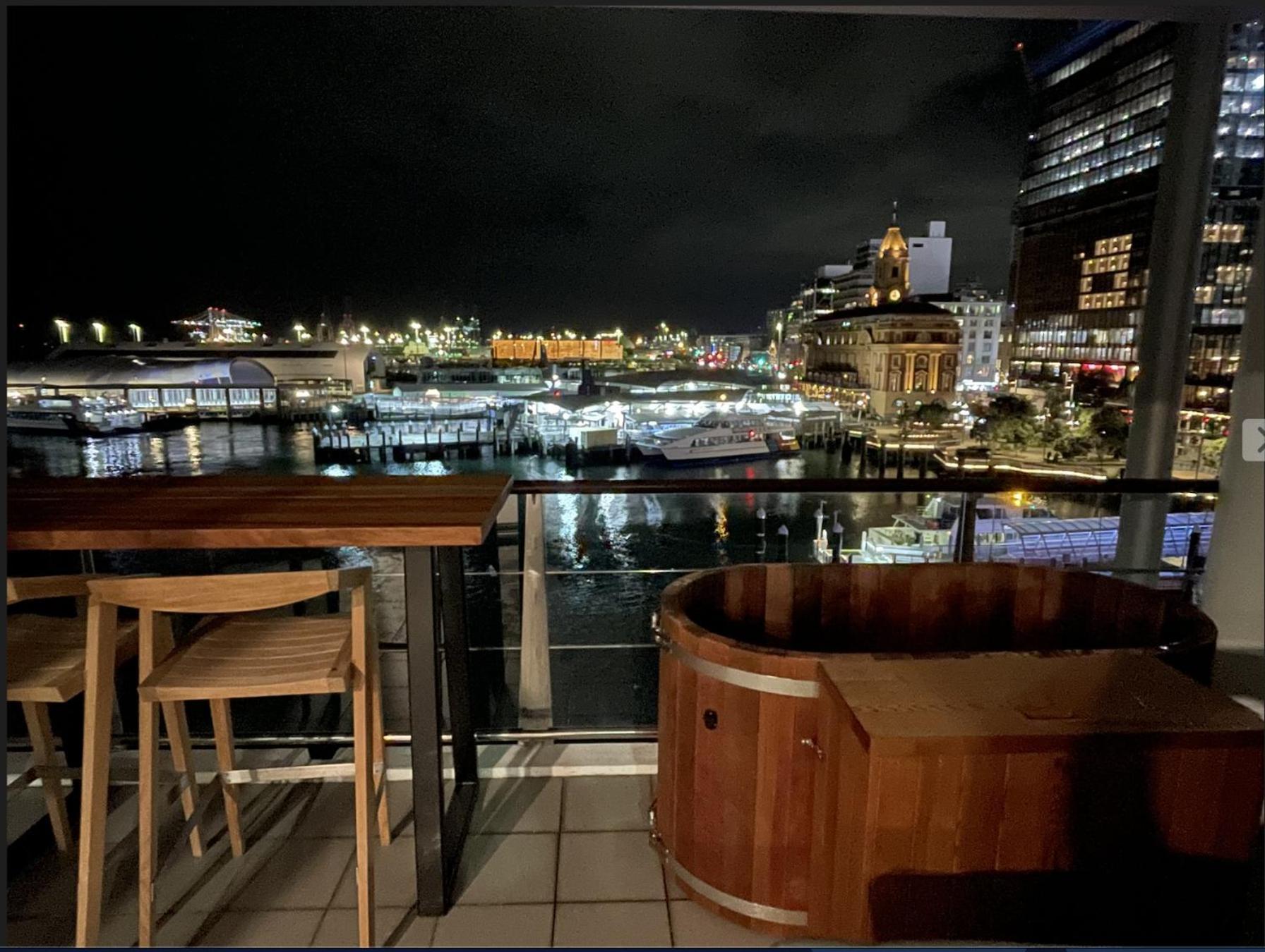 אוקלנד Luxury Apartment - Parking - Hot Tub - Stunning Views מראה חיצוני תמונה